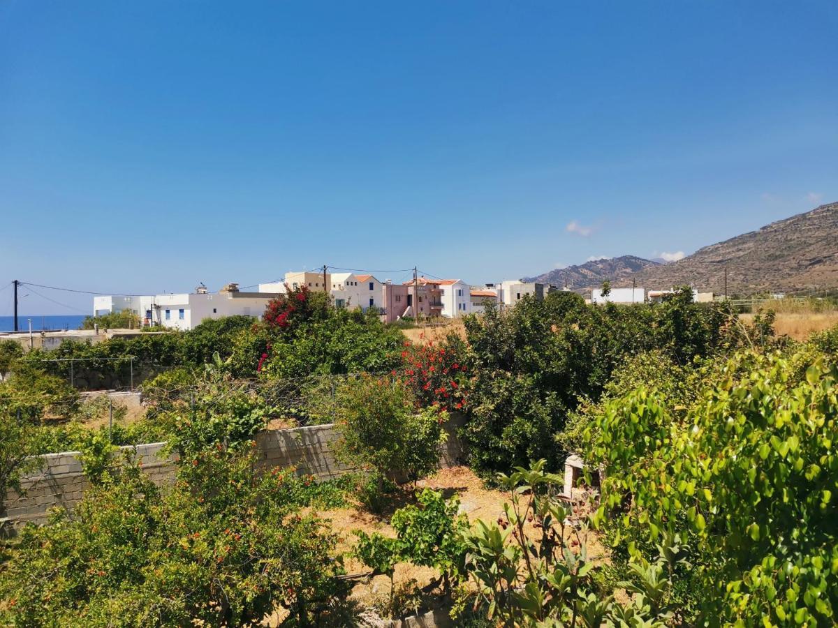 Βig Βlue Apartments Makrýgialos Екстериор снимка