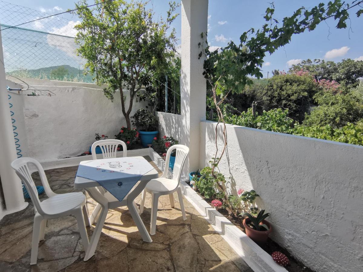 Βig Βlue Apartments Makrýgialos Екстериор снимка