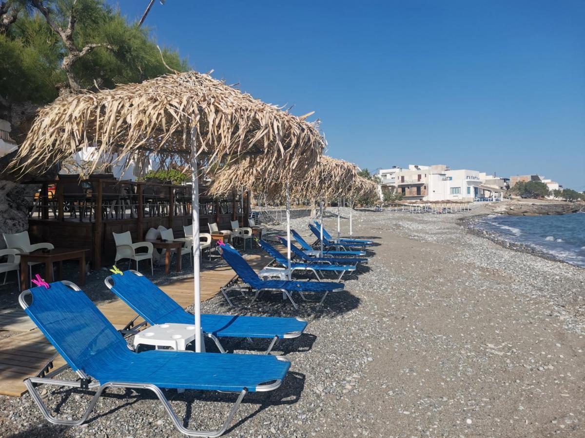Βig Βlue Apartments Makrýgialos Екстериор снимка