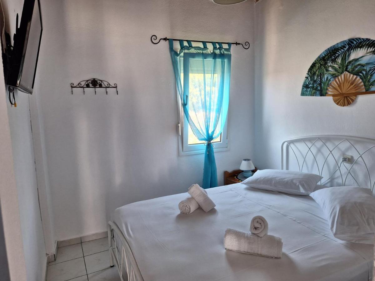 Βig Βlue Apartments Makrýgialos Екстериор снимка